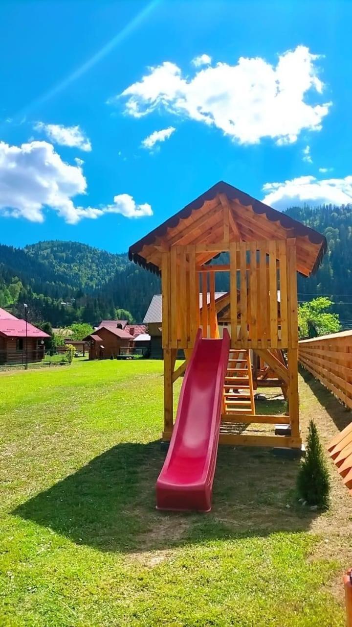 Casa Prundari Nicu Si Mirela Hotel Poiana Teiului Екстериор снимка