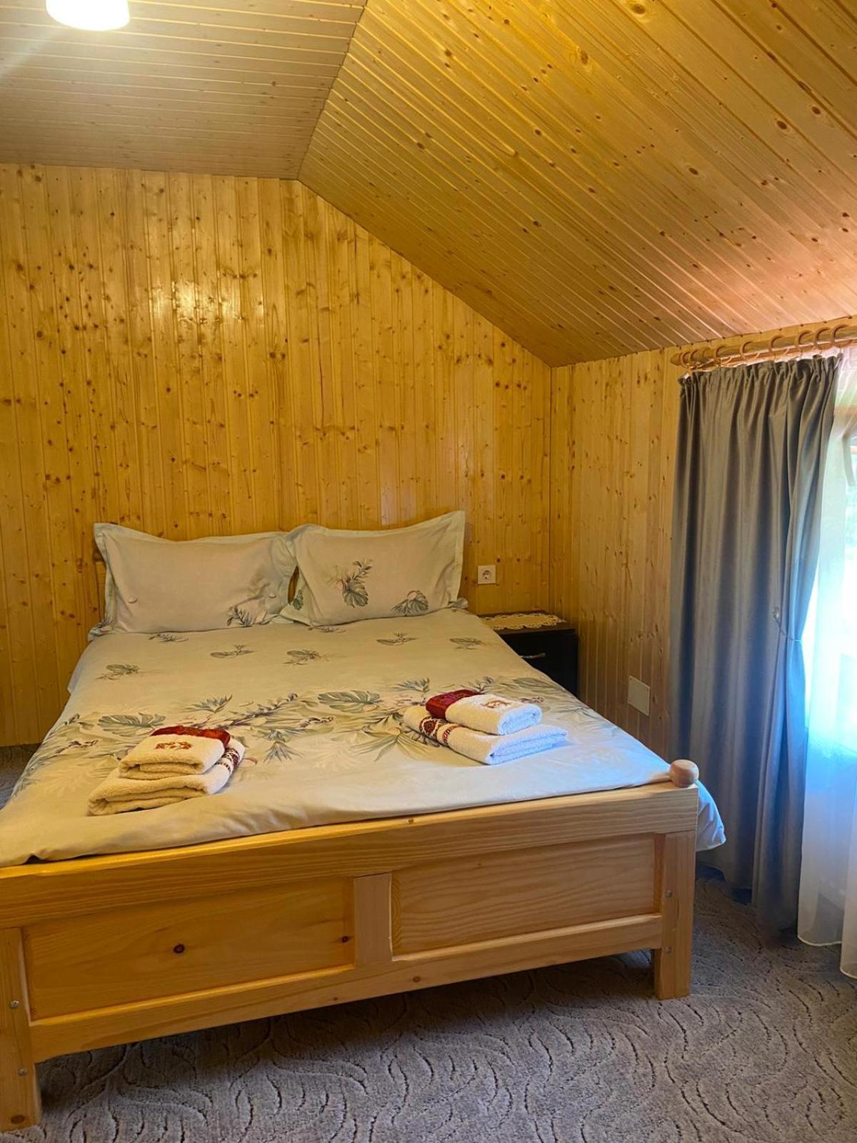 Casa Prundari Nicu Si Mirela Hotel Poiana Teiului Екстериор снимка